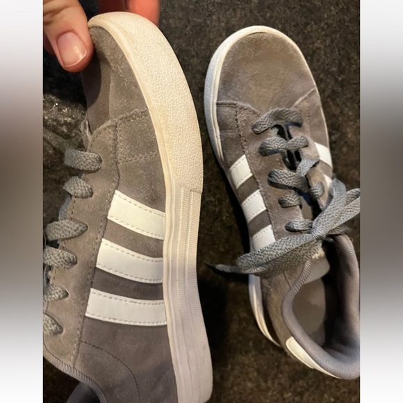 Adidas Kid's Daily 2.0 Suede Gray White Size 4y - Picture 4 of 7